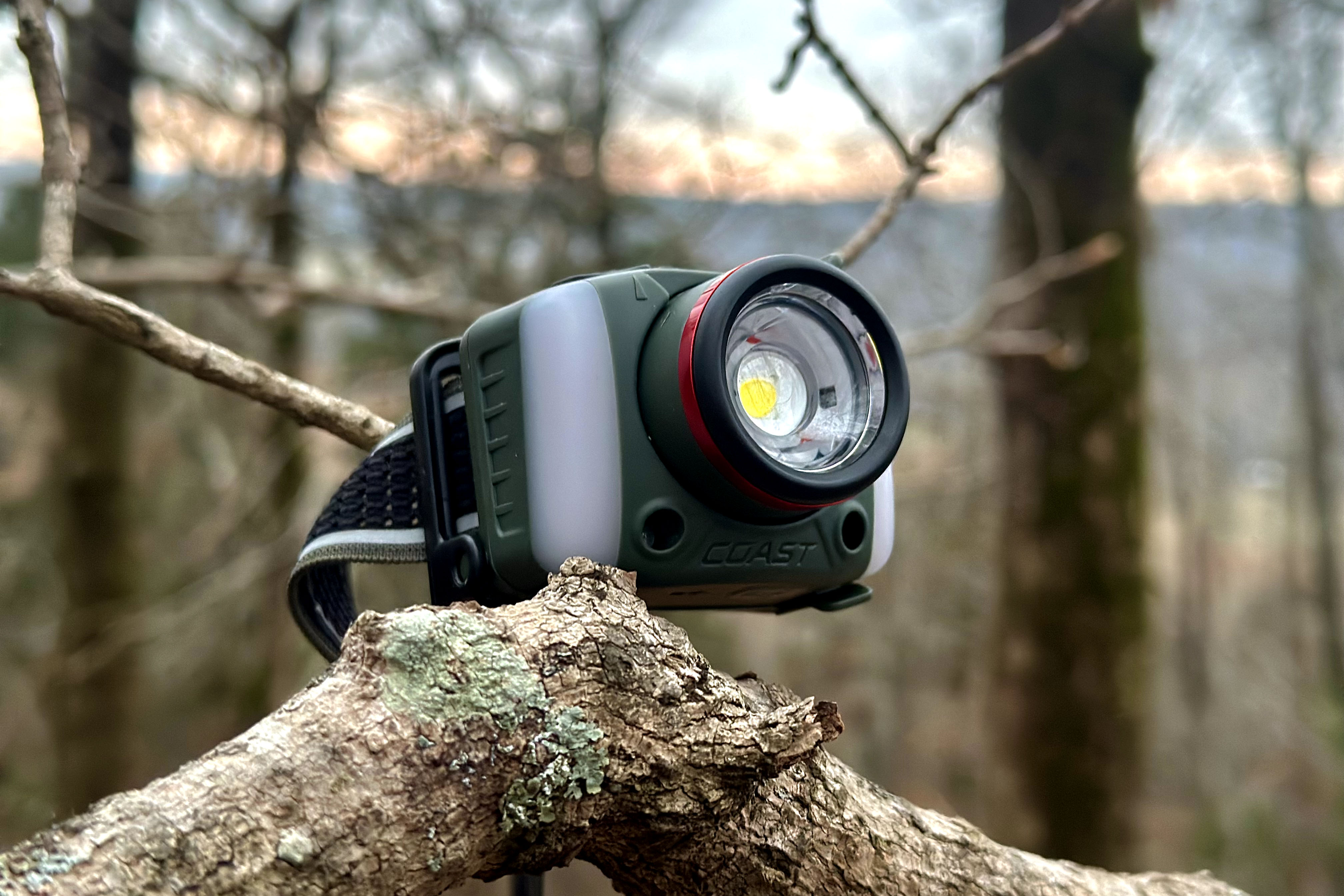 Tech-Heavy, Compact, and Inexpensive: Coast FL97R Headlamp Review